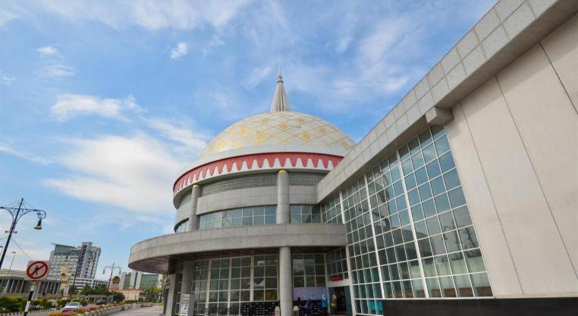 Apek Utama Hotel Bandar Seri Begawan Ngoại thất bức ảnh