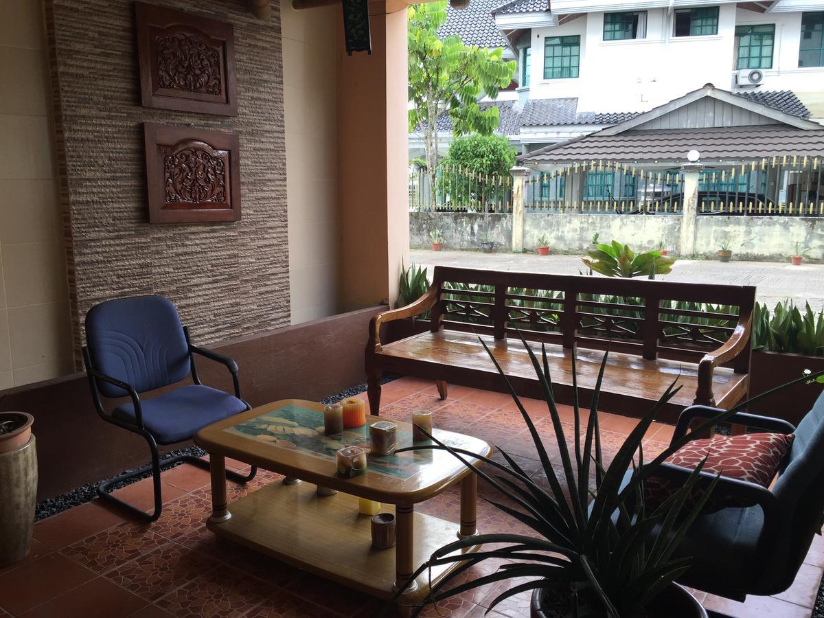 Apek Utama Hotel Bandar Seri Begawan Ngoại thất bức ảnh
