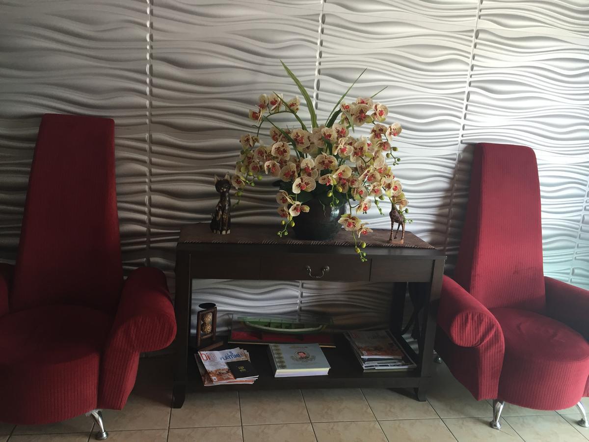 Apek Utama Hotel Bandar Seri Begawan Ngoại thất bức ảnh